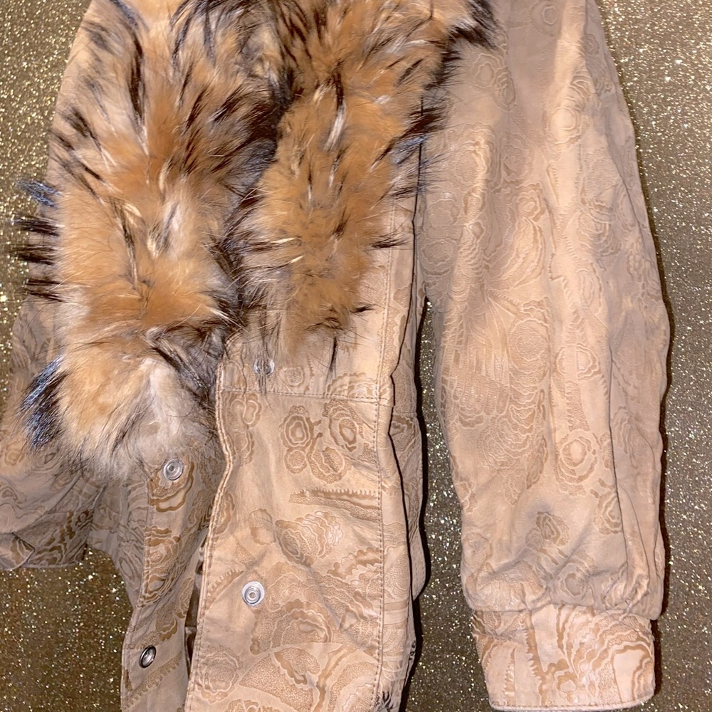 DETAILED BEIGE BROWN FURRY LEATHER JACKET